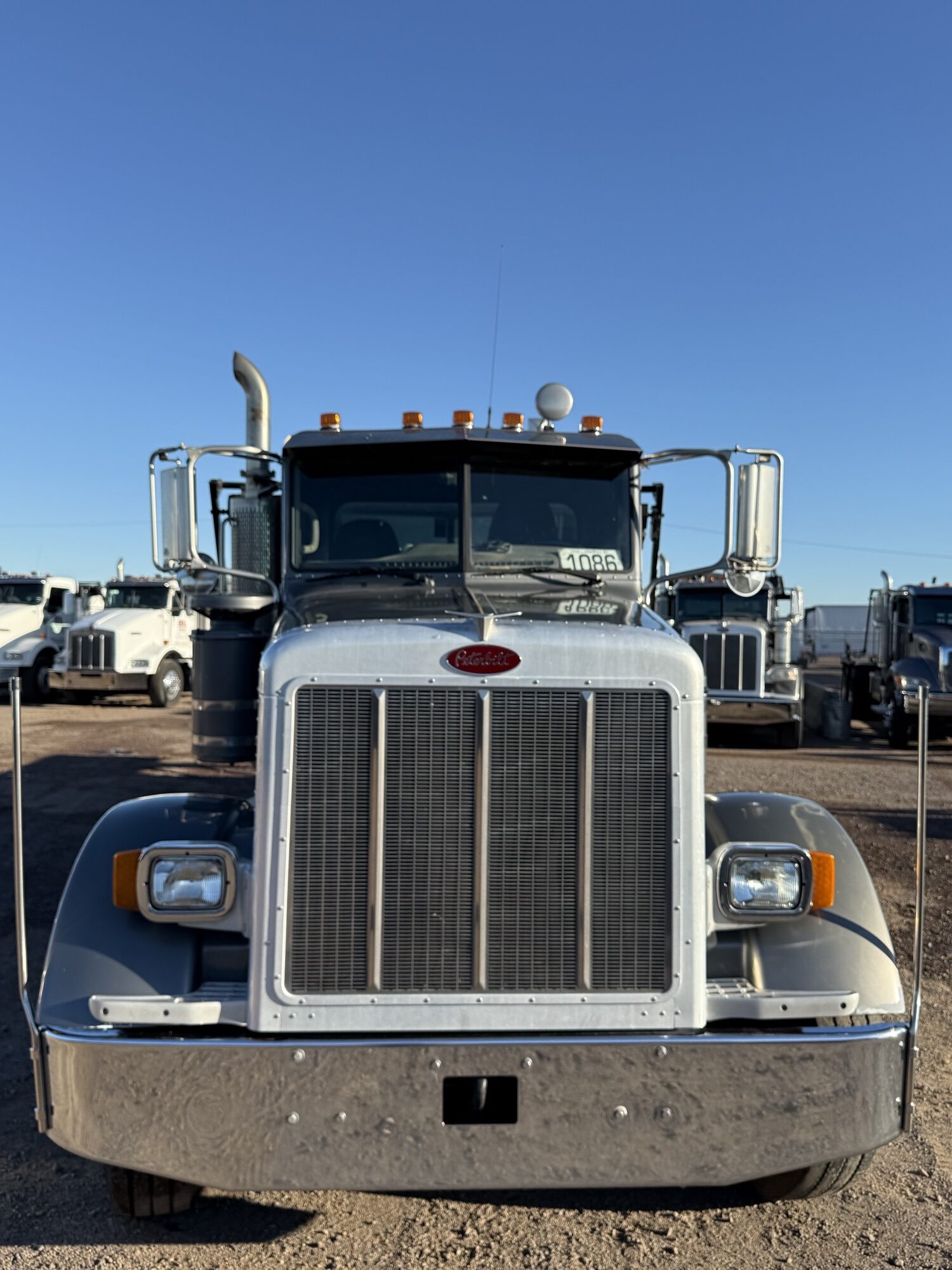 Featured image for “2007 Peterbilt 357”